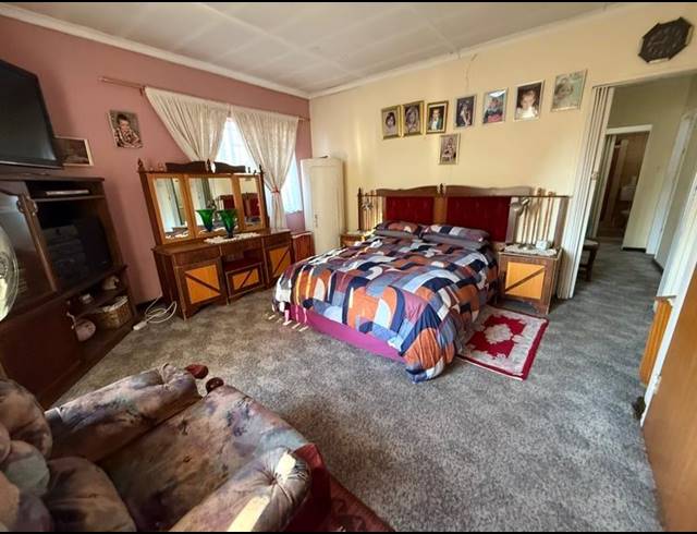 3 BEDROOM HOUSE FOR SALE IN VANDERBIJLPARK CW 3